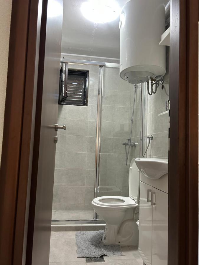Ferienwohnung Midpoint Kotor Exterior foto