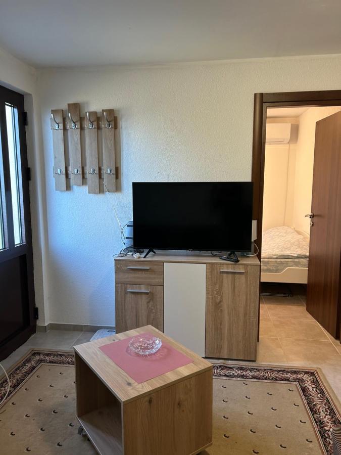 Ferienwohnung Midpoint Kotor Exterior foto