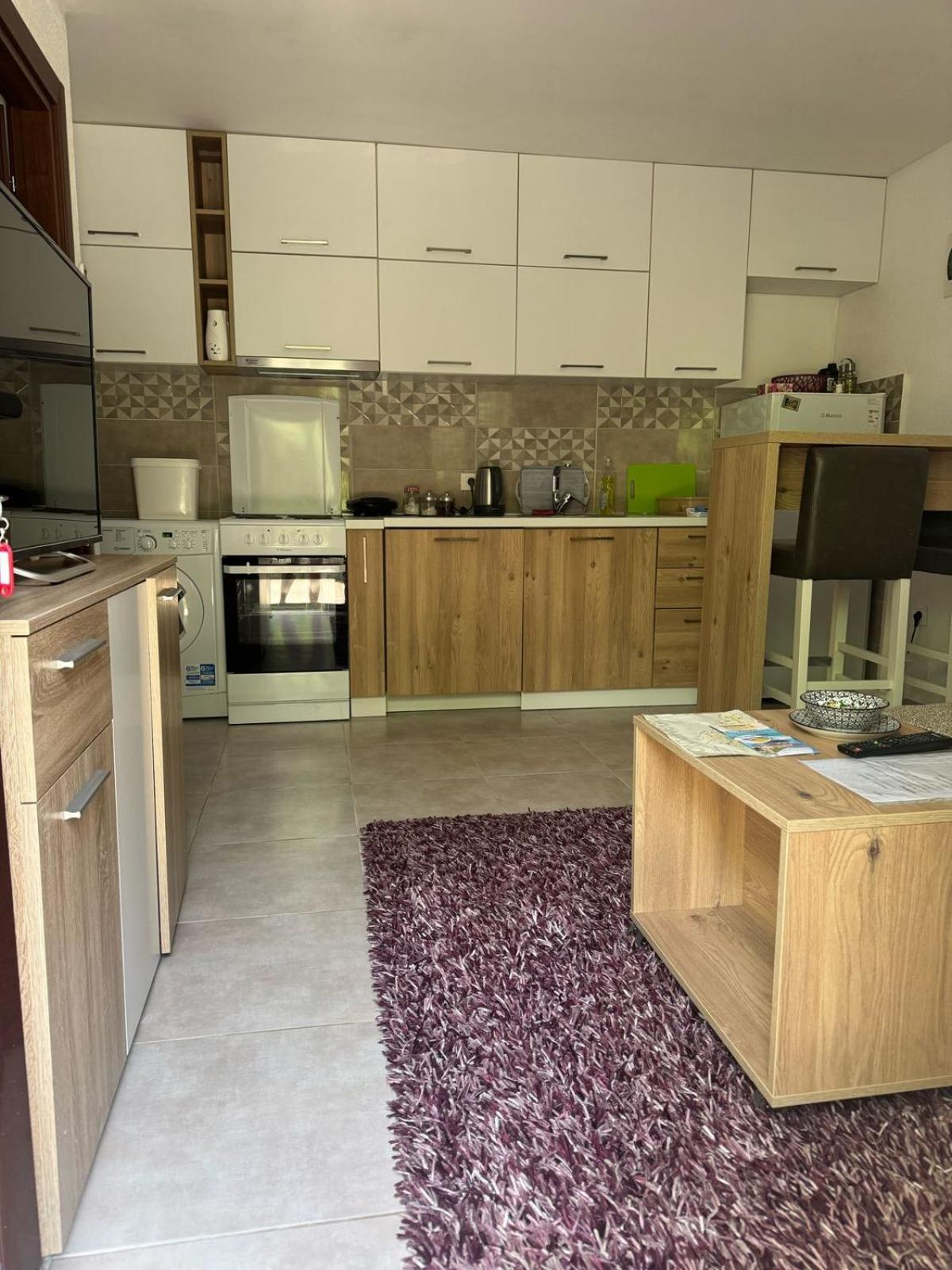 Ferienwohnung Midpoint Kotor Exterior foto