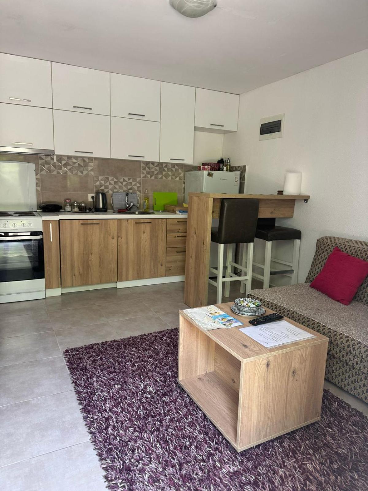 Ferienwohnung Midpoint Kotor Exterior foto